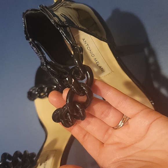 High heels with chains! Size 7.5 - Picture 3 of 5